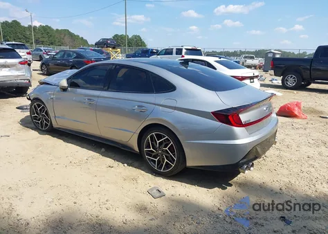 2021 Hyundai Sonata N Line z USA, uszkodzony, nr VIN 5NPEK4JC5MH112981